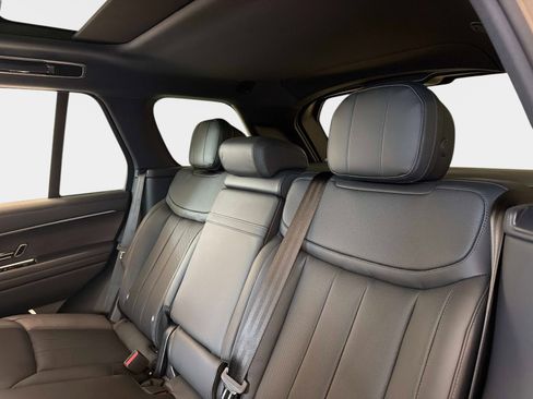 New 2026 Land Rover Range Rover SE AWD/4WD image 14