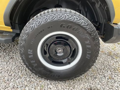 Used 2024 Ford Bronco Heritage Edition AWD/4WD image 16