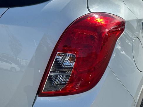 Used 2013 Buick Encore Leather image 17