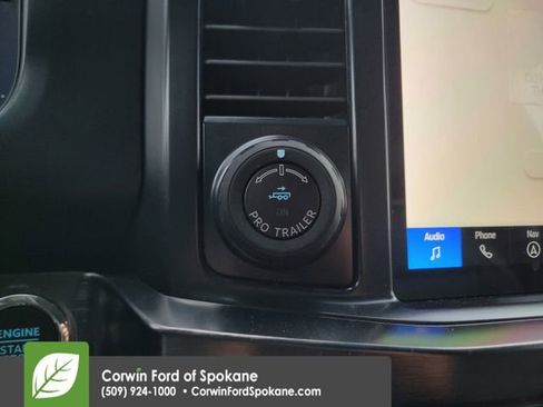 New 2026 Ford F250 Lariat w/ Black Appearance Package image 29