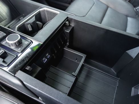 Used 2024 Toyota Tundra Limited image 23