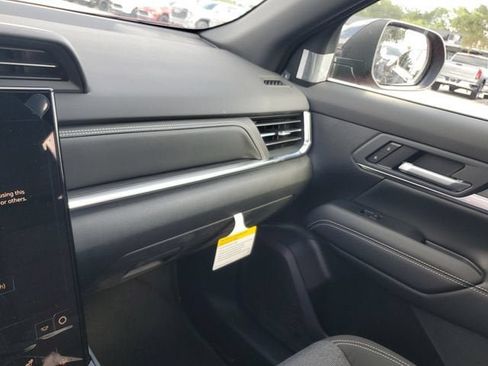 New 2026 GMC Terrain Elevation FWD image 25