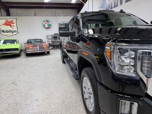 Used 2020 GMC Sierra 2500 Denali w/ Denali Ultimate Package image 39