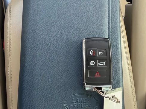 Used 2018 Land Rover Range Rover Sport HSE AWD/4WD image 39