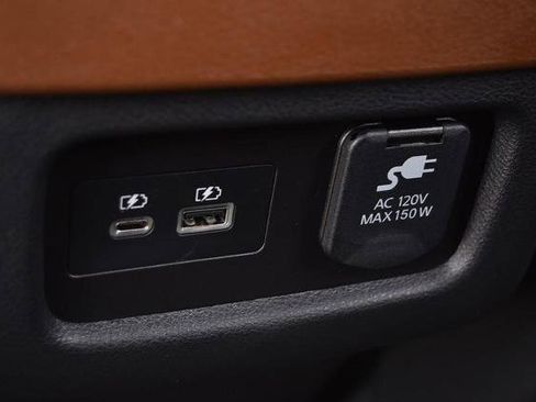 New 2025 Nissan Pathfinder Platinum image 28