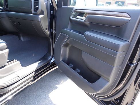 Used 2023 Chevrolet Silverado 1500 LT AWD/4WD image 32