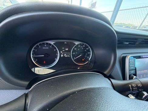 Used 2021 Nissan Kicks S FWD image 11