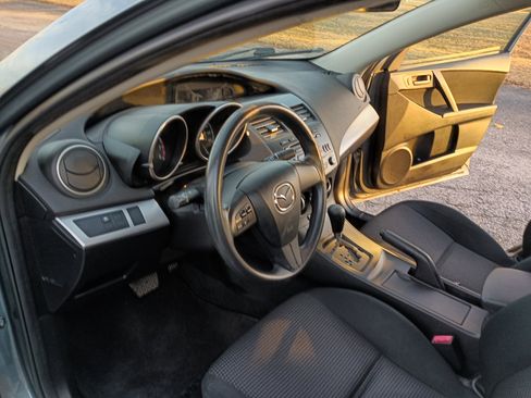 Used 2013 MAZDA MAZDA3 i SV w/ Convenience Pkg image 20