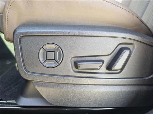 New 2025 Audi Q5 Premium Plus w/ Premium Plus image 15