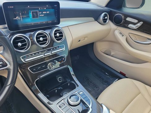 Used 2020 Mercedes-Benz C 300 4MATIC Sedan image 35