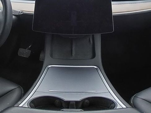 Used 2023 Tesla Model Y Long Range AWD/4WD image 22