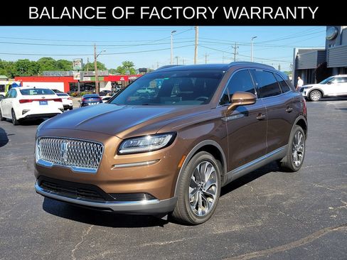 Used 2022 Lincoln Nautilus Reserve w/ Cargo Utility Package FWD image 2