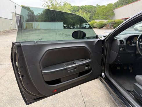 Used 2013 Dodge Challenger R/T RWD image 31