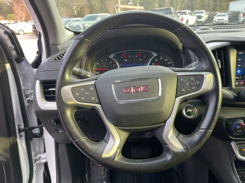 Used 2022 GMC Terrain SLT w/ Infotainment Package II image 16