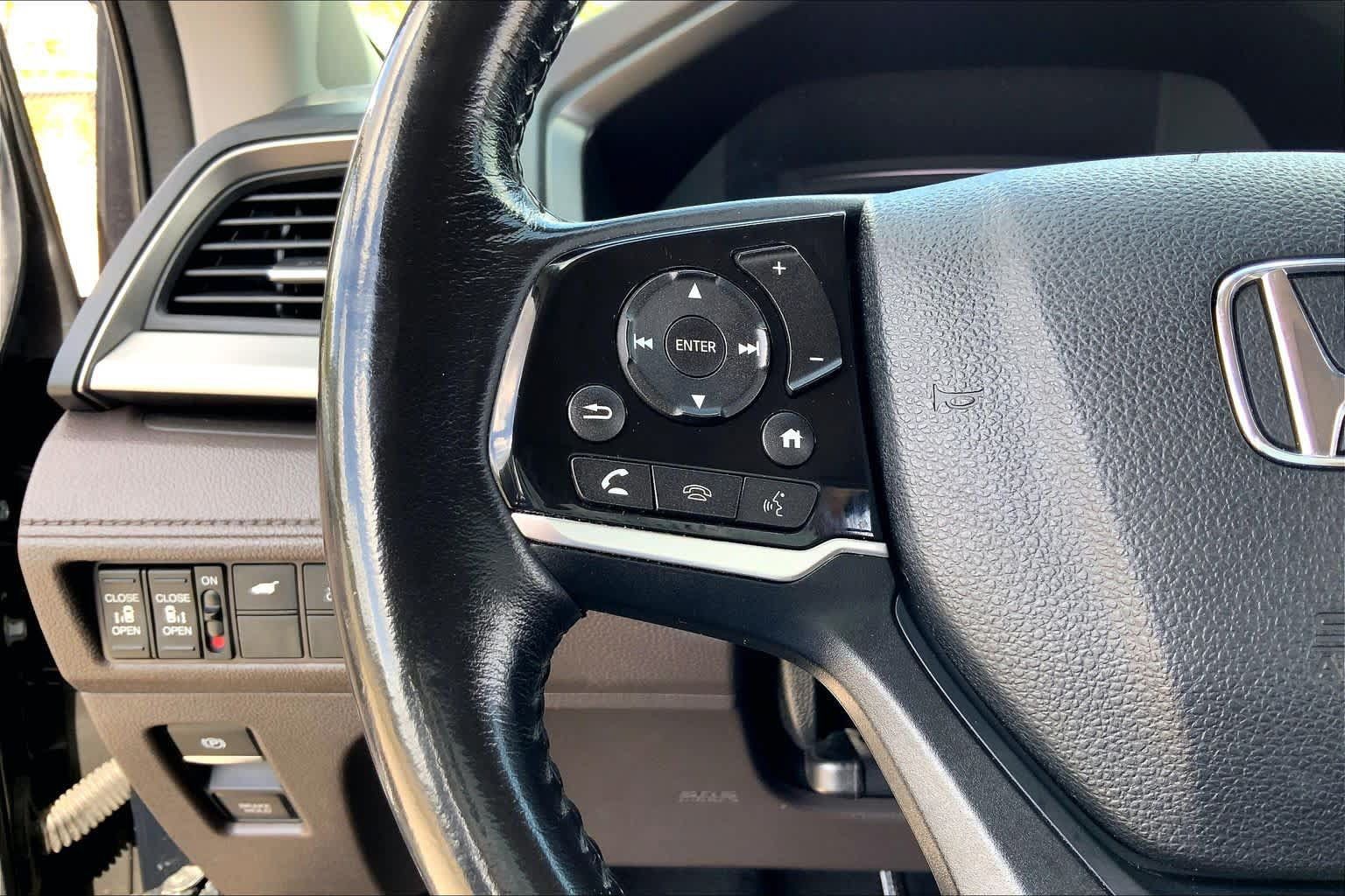 Used 2018 Honda Odyssey EX-L image 23