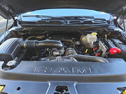 Used 2022 RAM 1500 Big Horn AWD/4WD image 34