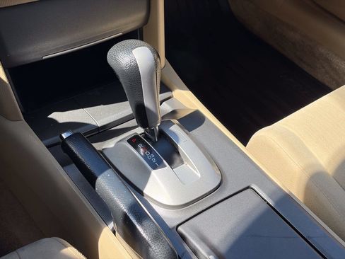 Used 2011 Honda Accord LX image 30