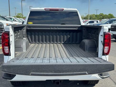 Used 2024 GMC Sierra 1500 Elevation AWD/4WD image 4