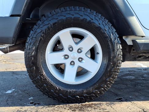 Certified 2018 Jeep Wrangler Unlimited Sport S image 9