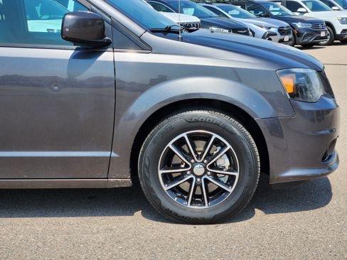 Used 2019 Dodge Grand Caravan GT FWD image 7