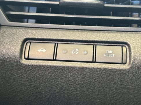 Used 2023 Nissan Altima 2.5 SV image 39