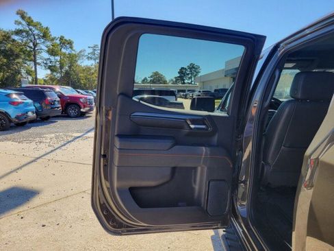 Used 2023 GMC Sierra 1500 AT4 w/ AT4 Premium Package image 26