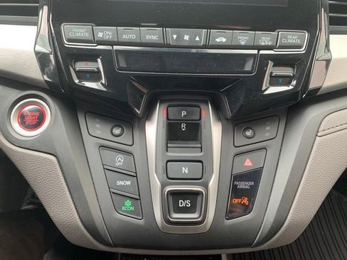 Used 2023 Honda Odyssey EX image 13