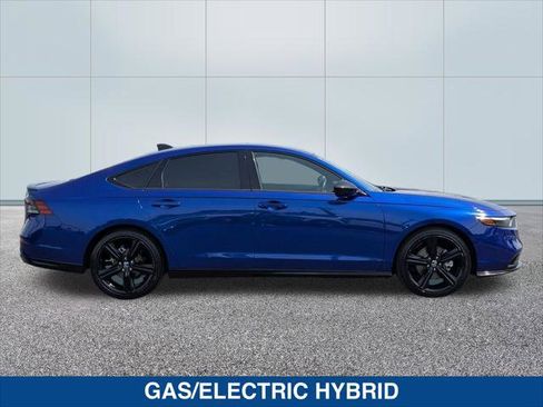 Used 2023 Honda Accord Sport image 6