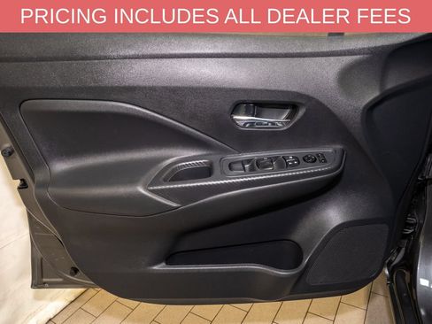 Used 2025 Nissan Versa SV FWD image 11