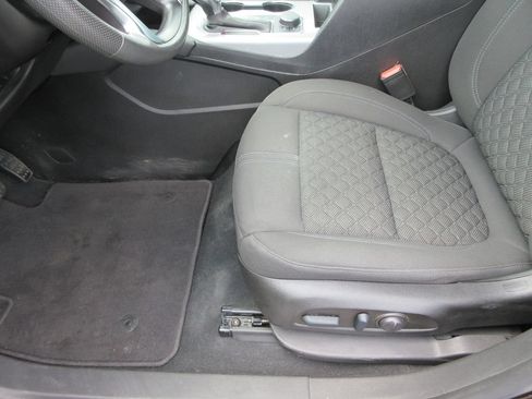 Used 2022 Chevrolet Blazer LT FWD image 20
