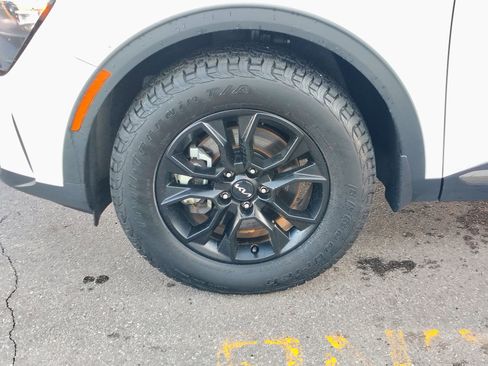 Used 2023 Kia Sportage X-Pro image 9