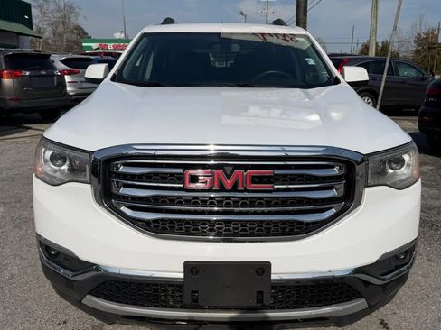 Used 2017 GMC Acadia SLT FWD image 2