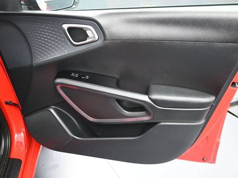 Used 2022 Kia Soul GT-Line FWD image 37