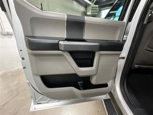 Used 2019 Ford F150 XLT w/ Trailer Tow Package AWD/4WD image 19