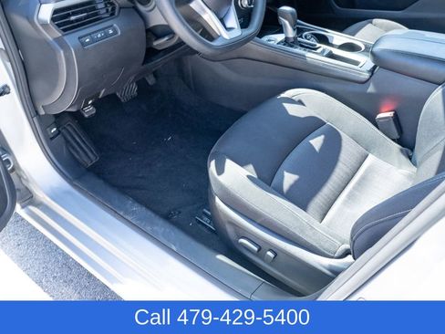 Used 2023 Nissan Altima 2.5 SV image 29