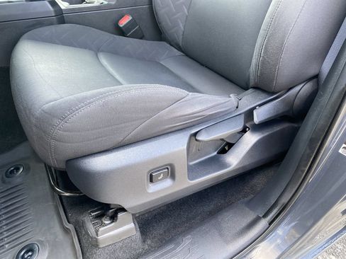 Used 2024 Toyota Tacoma SR5 AWD/4WD image 12