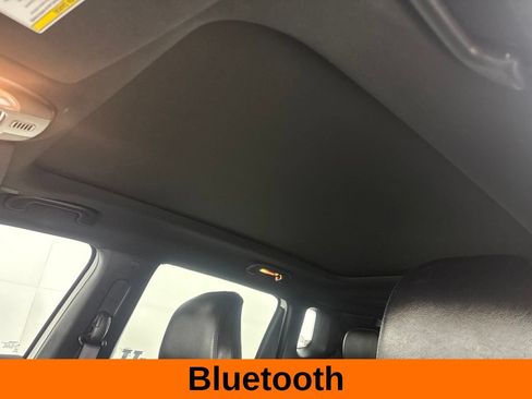 Used 2024 Jeep Compass Latitude w/ Sun and Sound Group AWD/4WD image 12