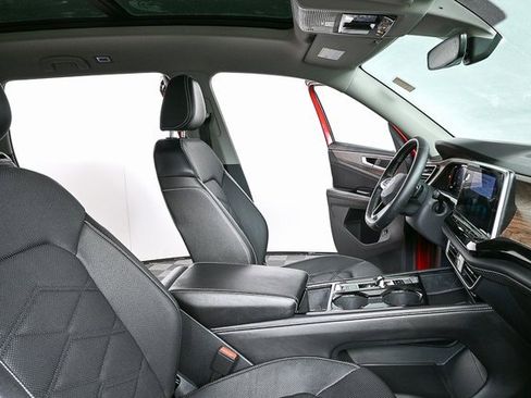 Certified 2024 Volkswagen Atlas SE w/ Panoramic Sunroof Package image 21