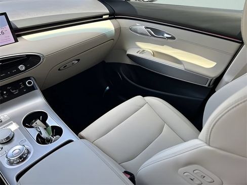 New 2026 Genesis GV70 2.5T Select AWD/4WD image 12