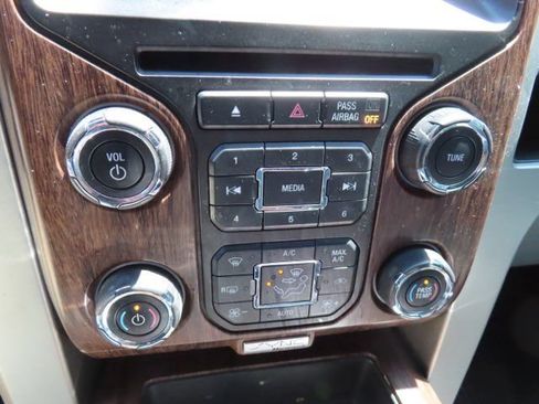 Used 2013 Ford F150 Lariat w/ Luxury Equipment Group AWD/4WD image 29
