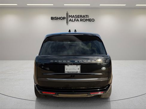 Used 2023 Land Rover Range Rover SE image 6