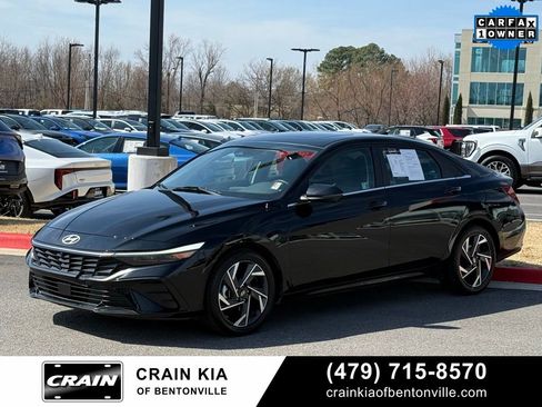 Used 2024 Hyundai Elantra Limited image 3