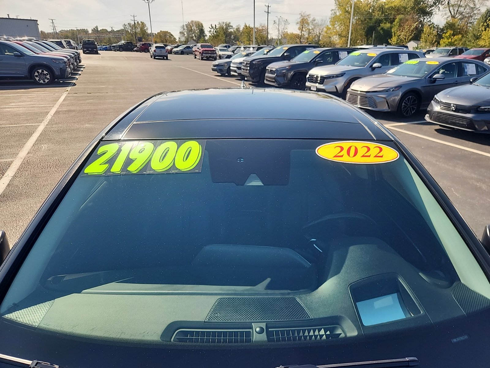 Used 2022 Hyundai Sonata Limited w/ Preferred Accessory Package FWD image 16