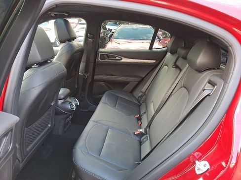 New 2025 Alfa Romeo Stelvio Sprint image 6