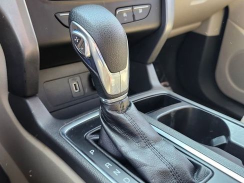 Used 2018 Ford Escape SE image 21