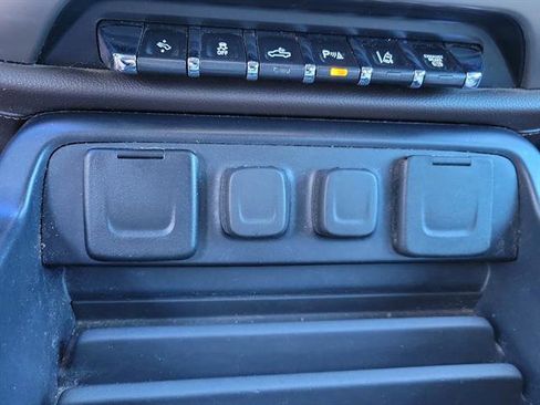 Used 2019 GMC Sierra 3500 Denali w/ Duramax Plus Package image 18