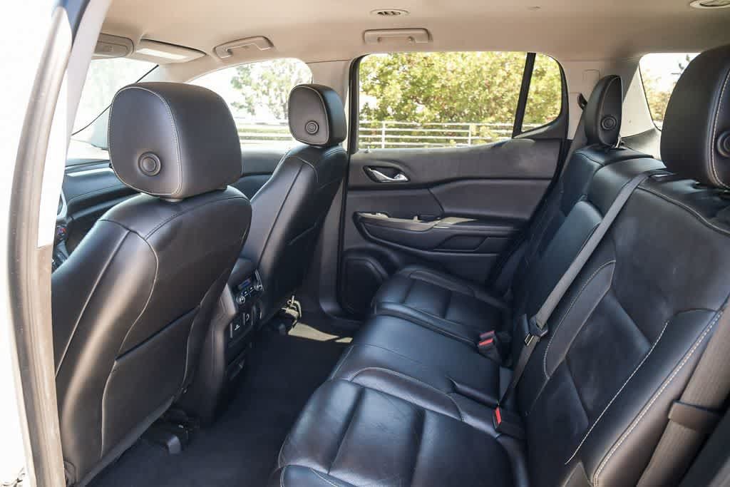 Used 2018 GMC Acadia SLT FWD image 17