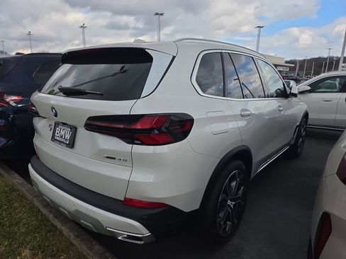 New 2026 BMW X5 xDrive40i image 5