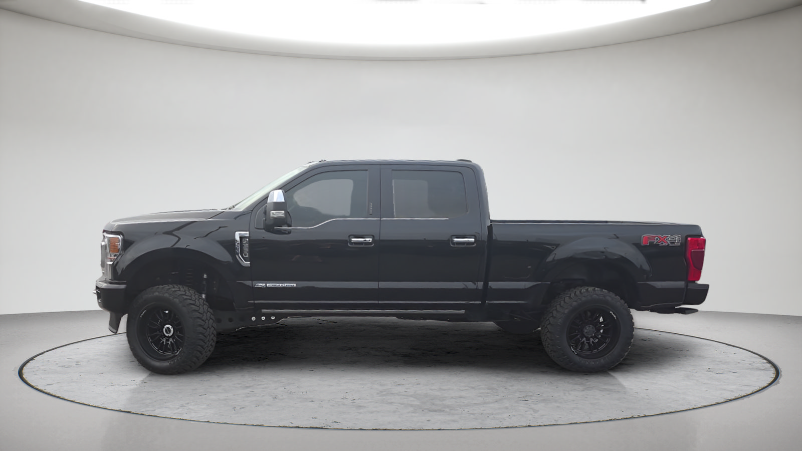 Used 2022 Ford F350 Platinum w/ FX4 Off-Road Package AWD/4WD image 11
