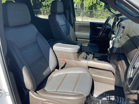 Used 2021 GMC Sierra 1500 Denali w/ Denali Ultimate Package AWD/4WD image 29